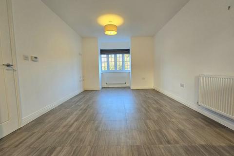 2 bedroom apartment to rent, Elm House, Magnolia Avenue, Rugby CV21