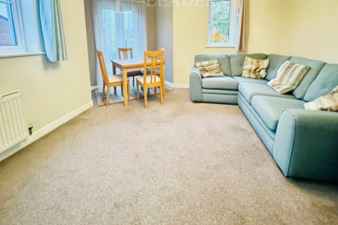 2 bedroom apartment to rent, Harbourne Close, Kenilworth, Warwickshire, CV8