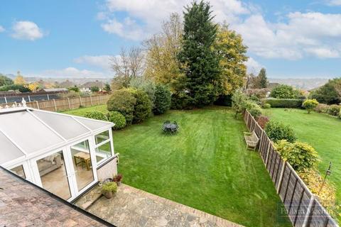 5 bedroom detached house for sale, Brian Avenue, Sanderstead