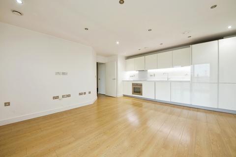 2 bedroom flat to rent, Loughton