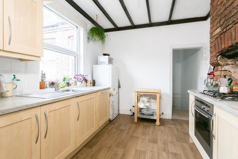 1 bedroom flat to rent, Carr Road, Walthamstow, London, E17