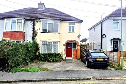 3 bedroom semi-detached house to rent, Palmerston Avenue, Fareham