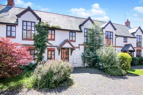 3 bedroom terraced house to rent, Willow Court, Well Lane, Mollington CH1