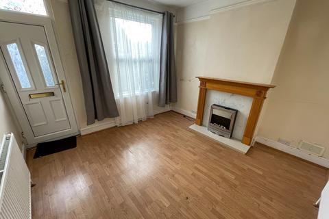 2 bedroom terraced house to rent, Milton Road - 2 bed terraced House - Central Luton - LU1 - part furnished