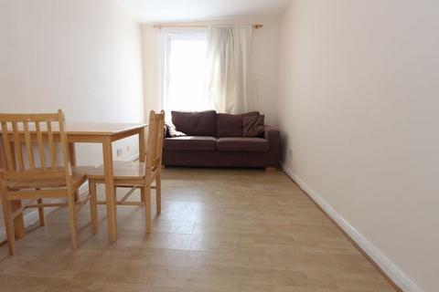 1 bedroom flat to rent, Balls Pond Road, London