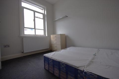 1 bedroom flat to rent, Seven Sisters Road, Finsbury Park N7