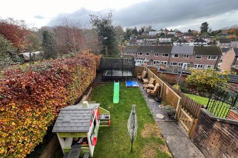 3 bedroom terraced house for sale, Park Road, Leek, ST13 8JT.