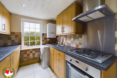 2 bedroom end of terrace house for sale, Painswick Road, Matson, Gloucester, GL4 4DR