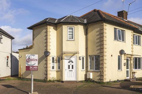 2 bedroom flat for sale, Central Avenue, Enfield