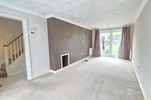 2 bedroom end of terrace house to rent, Tithe Farm Road, Houghton Regis, LU5