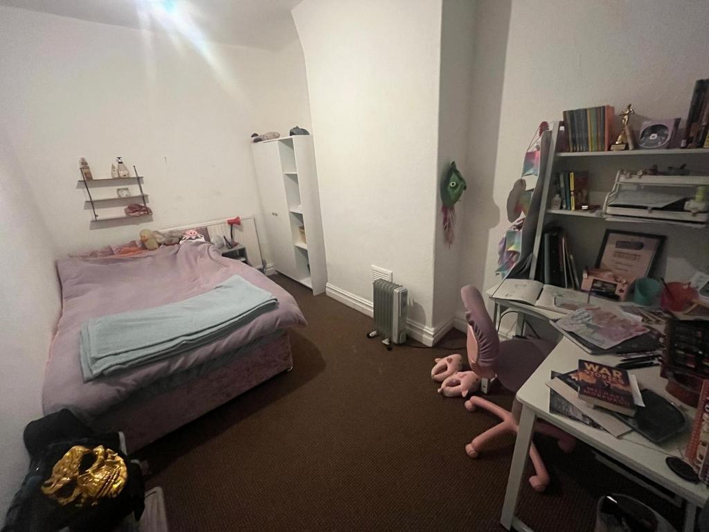 Bedroom 2 cypress.jpg