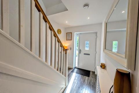 6 Brian Close Walk, Baildon, Shipley, BD17 7QF