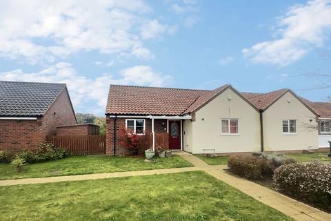 2 bedroom bungalow to rent, Jasmine Walk, Dereham NR20