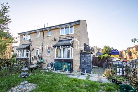 1 bedroom end of terrace house to rent, Halifield Drive, Belvedere DA17