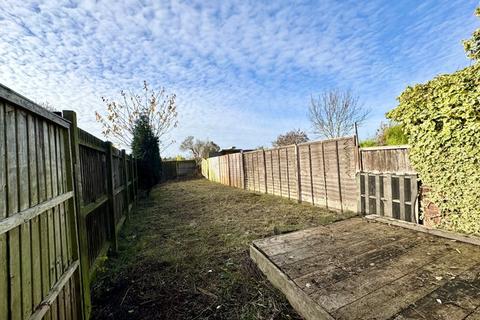 2 bedroom terraced house to rent, Central Road, Coalville LE67