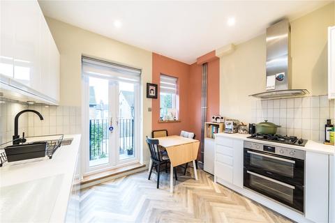 2 bedroom maisonette for sale, Khartoum Road, London SW17