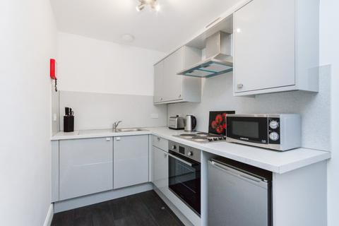 1 bedroom flat to rent, Dumbarton Road, Partick, Glasgow, G11