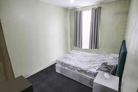 2 bedroom flat for sale, Madras Road, Ilford, IG1