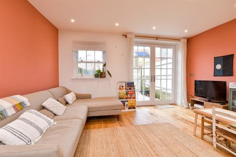 3 bedroom end of terrace house for sale, High Street, Portslade, East Sussex