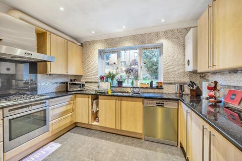 5 bedroom detached house for sale, Edgware HA8