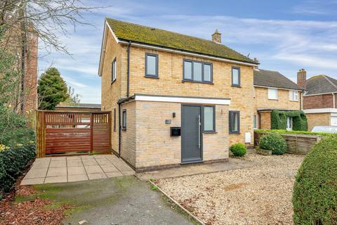 3 bedroom detached house to rent, Oxford Drive, Melton Mowbray