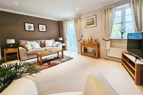 14 Broomfield, Binfield, Bracknell, RG42 4AQ