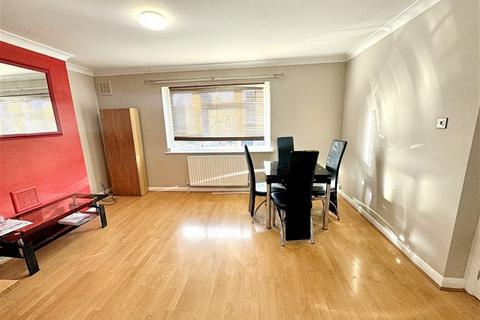 2 bedroom maisonette to rent, Hameway, East Ham