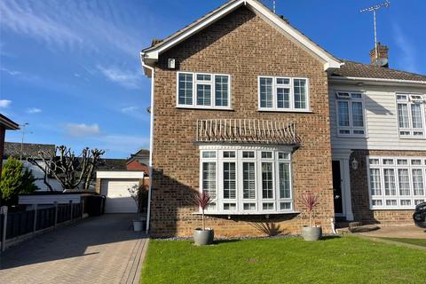 3 bedroom semi-detached house for sale, Bartletts, Rayleigh, Essex, SS6