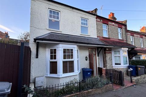 3 bedroom end of terrace house to rent, Middle Road, Hertfordshire EN4