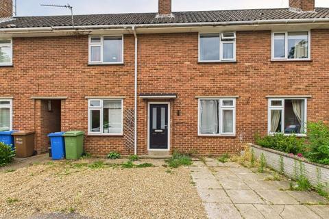 5 bedroom terraced house to rent, Buckingham Road