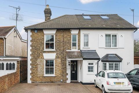 3 bedroom semi-detached house for sale, Junction Road, Brentwood