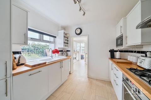 3 bedroom semi-detached house for sale, Junction Road, Brentwood