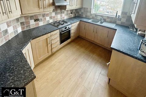 2 bedroom flat to rent, Flat 2,  Tipton Road, Woodsetton, Dudley