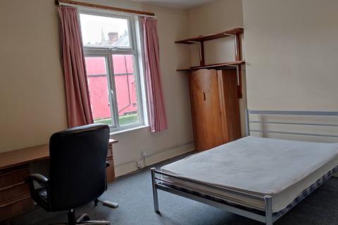 5 bedroom house share to rent, 53 Brunswick Street, Sheffield