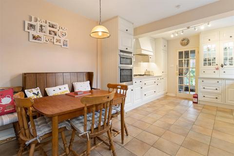 3 bedroom semi-detached house for sale, 7 Victoria Park Road, Malvern, Worcestershire, WR14