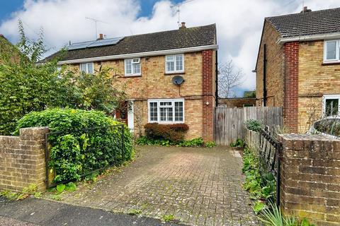 3 bedroom semi-detached house to rent, Upper Way, Farnham