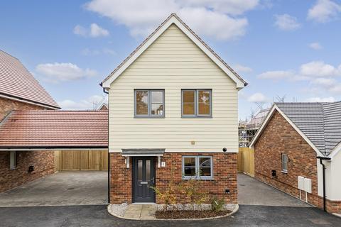 2 bedroom link detached house for sale, Foxglove Place, Felsted CM6