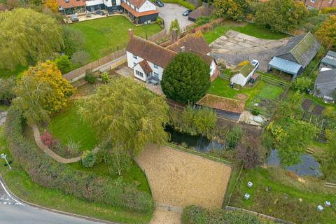 4 bedroom detached house for sale, Watch House Green, Dunmow CM6