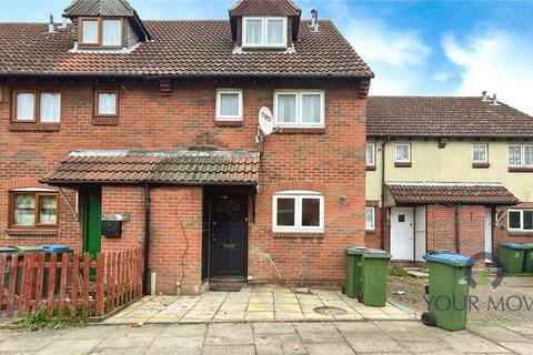 3 bedroom terraced house to rent, Nickelby Close, London SE28