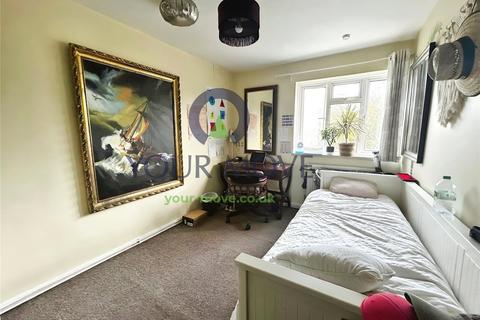 2 bedroom flat for sale, Invicta Road, London SE3