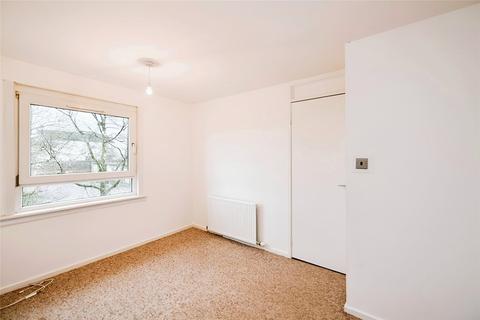 3 bedroom terraced house to rent, Teal Crescent, Glasgow G75