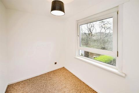 3 bedroom terraced house to rent, Teal Crescent, Glasgow G75