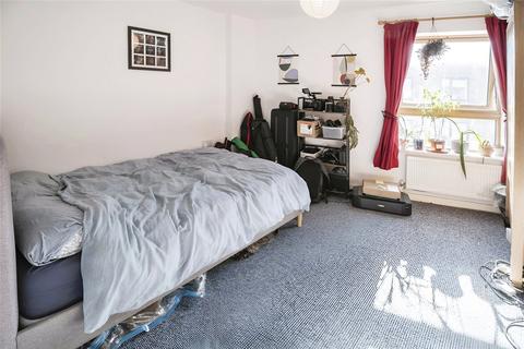 2 bedroom flat for sale, Avonley Road, London SE14