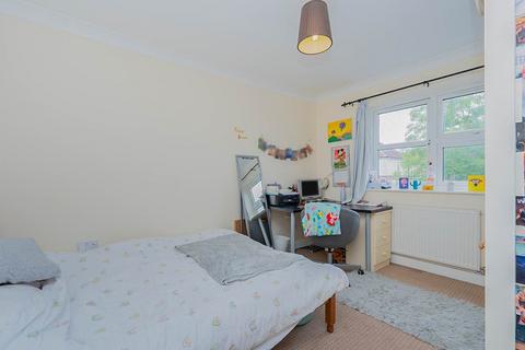 4 bedroom detached house to rent, Burgess Road, Southampton SO16