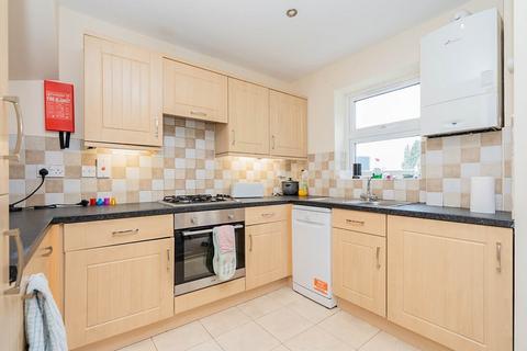 4 bedroom detached house to rent, Burgess Road, Southampton SO16