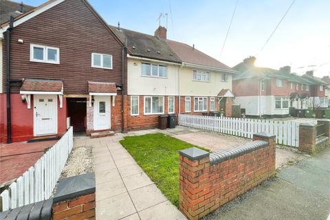 3 bedroom terraced house to rent, Filey Road, West Midlands WV10