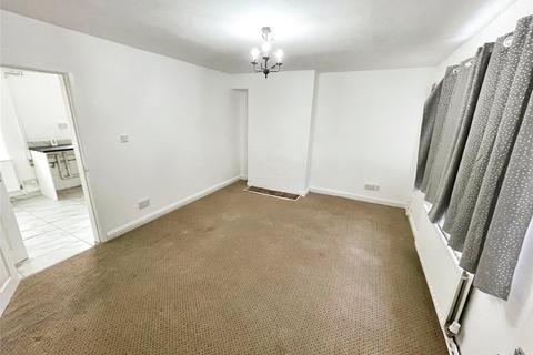 3 bedroom terraced house to rent, Filey Road, West Midlands WV10