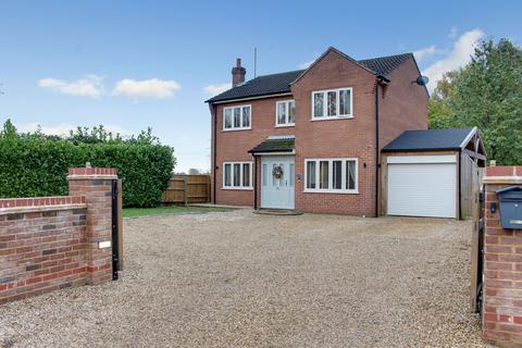 4 bedroom detached house for sale, Lynn Road, Walton Highway, PE14