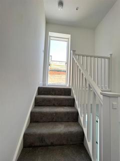 2 bedroom house to rent, Inkwell Avenue, Watford