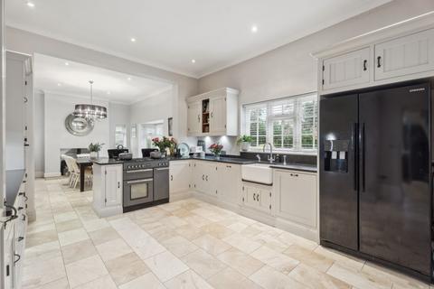 5 bedroom detached house for sale, Chalfont Lane, Rickmansworth WD3